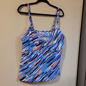 Cute Hore clun swim 🏊‍♂️  top size 24 NWT